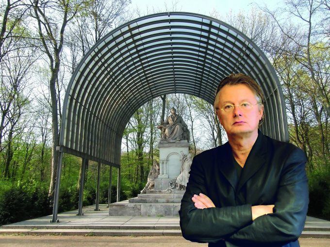 Frank Castorf und das Wagner-Denkmal in Tiergarten - Foto: Marcus Lieberenz / Collage -icke